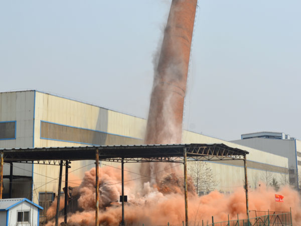 萬榮(70米)煙囪爆破工程